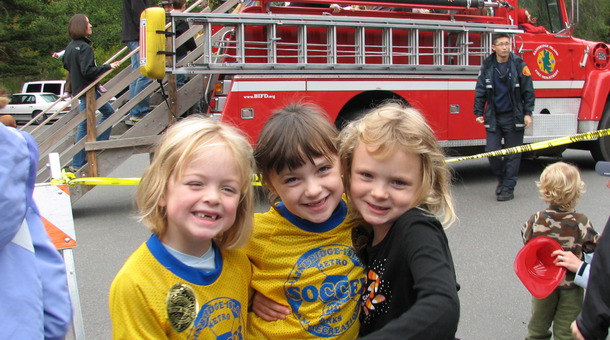 Children at the Bainbridge Island Fire Department